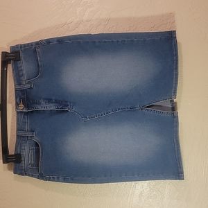 Jones New York denim pencil skirt with front slit